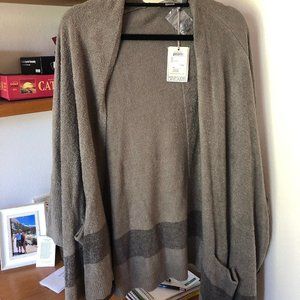 Barefoot Dreams® Cliffside Circle Wrap NWT